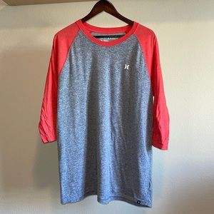 Hurley - Buckle baseball Sleeve T-Shirt